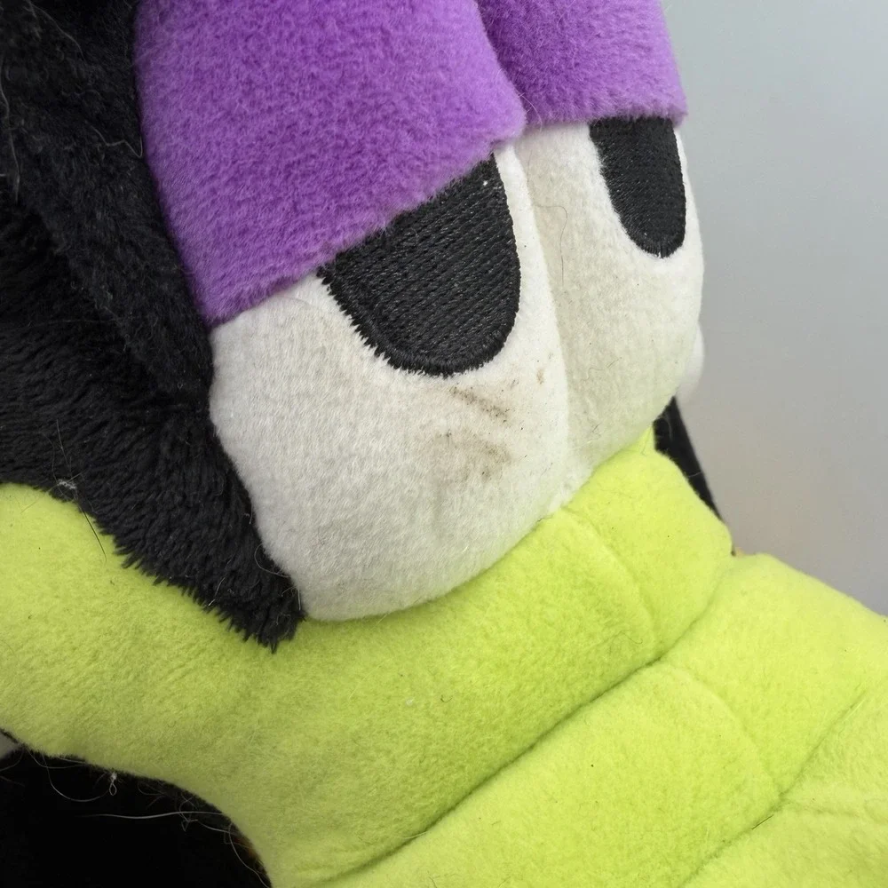 Disney Store Exclusive Goof-n-Stien 24